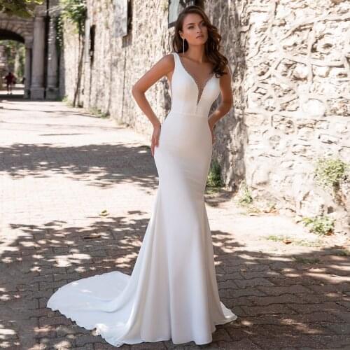 Simple Elegant Mermaid Beads Wedding Dress With Train Deep V-Neck 2021 Bridal Gown Illusion Back Slim Plus Size Vestido De Noiva