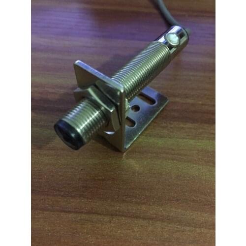 M12 remote photoelectric switch diffuse adjustable E3F-DS15P2 PNP three-wire DC normally closed