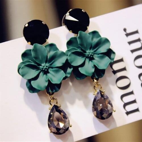 Korean earrings female temperament Korean fashion net red earrings long flower earrings crystal