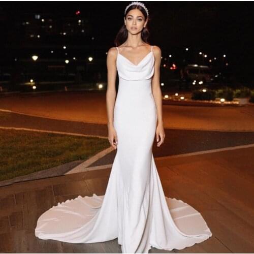 Eightree Elegant V-neck Wedding Dresses Spaghetti Straps Bridal Dress Mermaid Backless Satin Boho Beach Wedding Gowns Plus Size