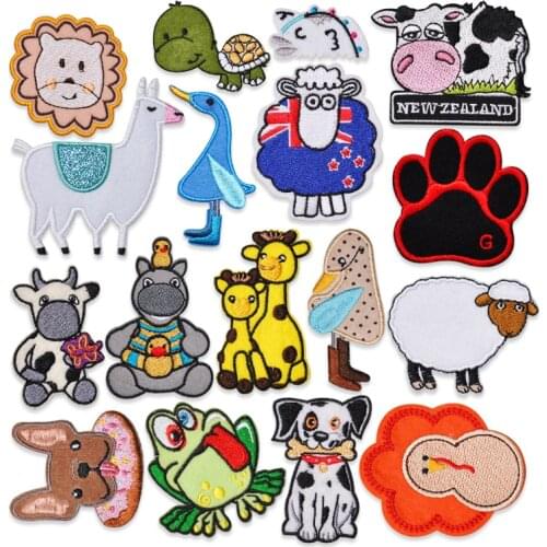 100pcs/lot Embroidery Patch Sheep Camel Cow Mice Claw Dog Snail Animal Crane Kids Clothing Decoration Diy Iron Applique