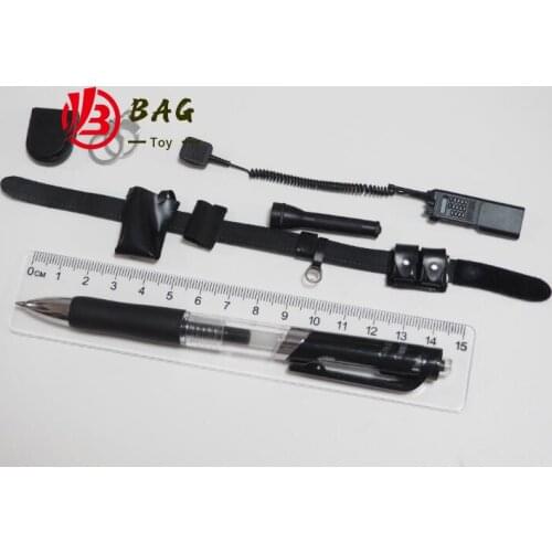 1/6 of the Action Figures Model DAMTOYS DMS030 tactical belt bag is provided