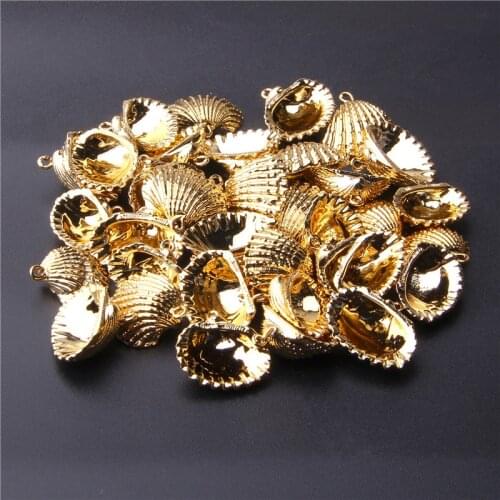 4Pcs Scallop Seashell Charms Top Hole Clam Golden Plated Loose Shell Cowrie Pendant for Jewelry Making Crafts DIY Decorations