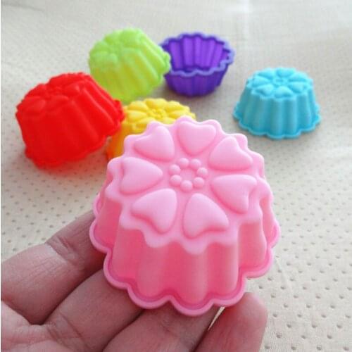 6pcs Embellishment Colorful Cupcake Liners Mold Muffin Silicone Bakeware Maker DIY Baking Pastry Tool Kitchen Random Color