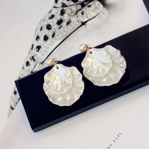 Romantic Double Shell Leaves Pearl Glitter Stud Earrings For Women White Elegant Korean Fashion Earring 2021