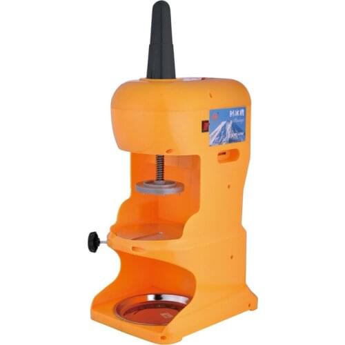 Home use ice crushing machine
