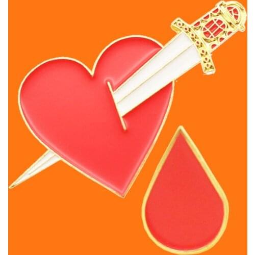 An Arrow Through A Heart Enamel Pins Bleed Metal Cartoon Brooch Backpack Hat Bag Collar Lapel Badges Men Women Fashion Jewelry