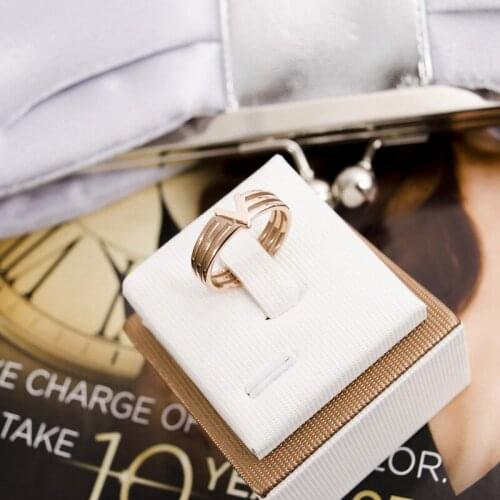 YUN RUO High Quality V letter Ring Rose Gold Fashion 316 L Titanium Steel Jewelry Birthday Gift Woman Never Fade Drop Shipping