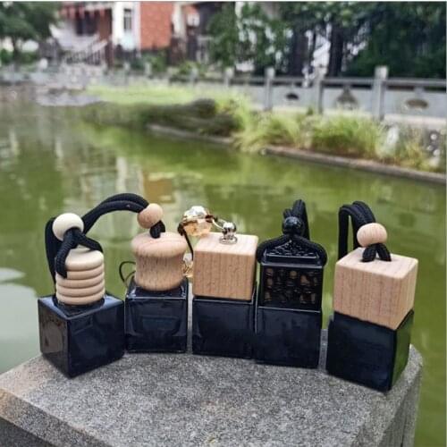 8ml Car Black Glass Empty Perfume Bottle Hanging Air Freshener Diffuser Fragrance Essential Oil Bottle Refillable Bottles