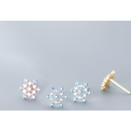 COLUSIWEI Trendy 925 Sterling Silver Winter Snowflake Exquisite Stud Earrings for Women Fashion Wedding Engagement Korea Jewelry