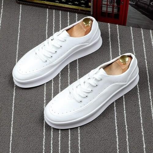Korean style casual shoes for men white original leather shoe young gentleman streetwear flats platform sneakers mans footwear