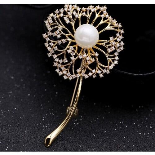 2018 new casual fashion exquisite sweet atmosphere high-end micro-inlaid zircon pearl dandelion brooches