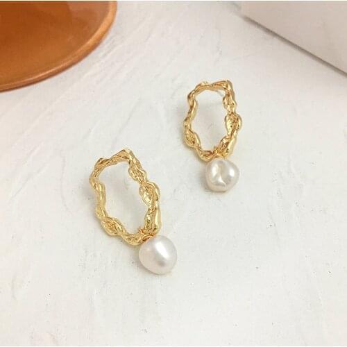 Monlansher Natural Pearls Drop Earrings Gold Color Irregular Metal Earrings for Women Vintage Temperament Earrings Jewelry 2021