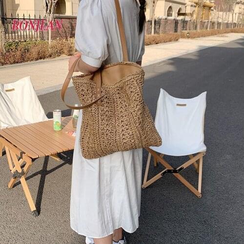 Female Weave Tote Bag 2021 Fashion Beach Bags Bohemian Womens Design Handbag Summer Saddle Bag Casual Straw Beach Travel Bag