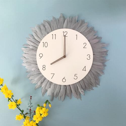 Nordic creative round feather wall clock woven simple fashion wall clock home living room living room exquisite soft pendulum