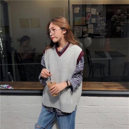 Fashion Sweater Vests Womens V-neck Leisure Vintage Streetwear New Korean Style Autumn Lazy Chic Tops Sleeveless Students Retro