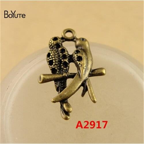 BoYuTe (100 Pieces/Lot) 21*16MM Wholesale Diy Jewelry Parrot Pattern Antique Bronze Charms Pendant Making Bracelet Necklace