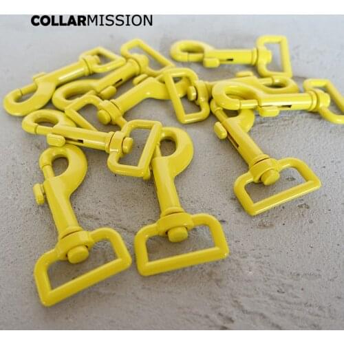 Metal yellow colored baking paint dog clip hook durable and strong swivel snap hook zinc alloy Diy accessories CPK25Y