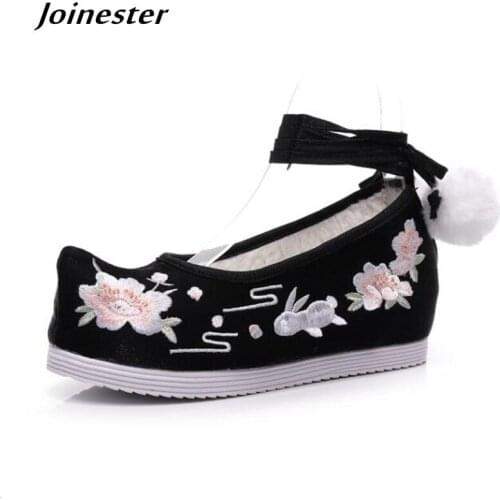 Cocked Toe Ancient Style Women Cotton Fabric Shoes Ankle Strap Embroidery Dancing Shoe Height Increase Pumps Ladies Dress Pumps