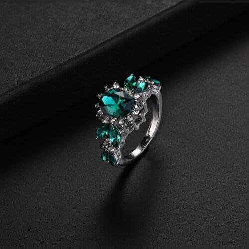 Drop Water Trendy green lantern crystal ring For Women Party Crystal Jewelry
