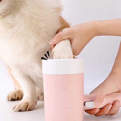 Portable Dog Paw Cleaner Cup Pet Feet Washer Cat Dirty Paw Cleaning Cup Soft Silicone Pet Foot Wash Tool for Small Large Dogs