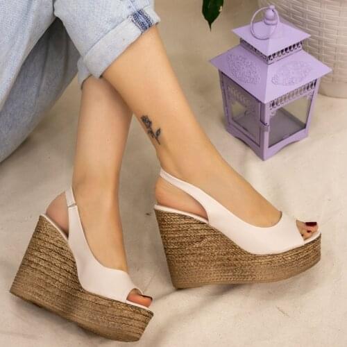 Tonar Sary Cream Skin Wedges Women Sandals New Season Platform Ankle Strap Comfortable and Stylish