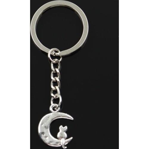 New Fashion Keychain 22x18mm Moon Cat Pendants DIY Men Jewelry Car Key Chain Ring Holder Souvenir For Gift