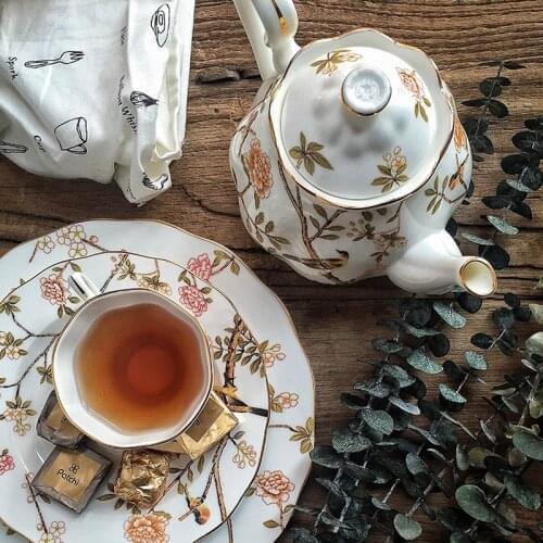 British Afternoon Tea Bone China Coffee Cup Set Luxury Phnom Penh Tea Set Porcelain Teapot Sugar Bowl Coffee Cup Wedding Gifts