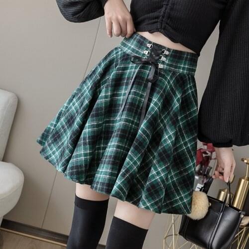 High Waist Women Plaid Skirt Harajuku Lace Up Waist Hip Hop Winter Casual Green Red Pleated Woolen Skater Punk Gothic Skirts