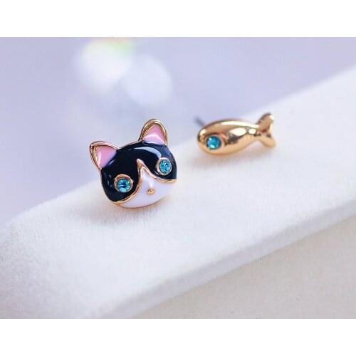 New Design Lovely Animal Jewelry Shiny Rhinestone Stud Earrings Cute Cat Fish Shape Asymmetric Earrings For Women Girls