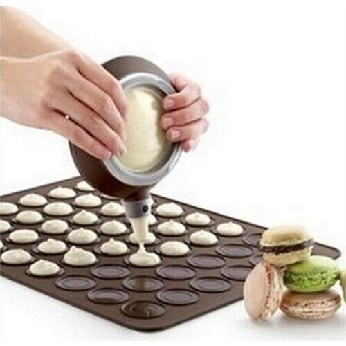 Macaron Silicone Pot with 3 Nozzles Cake Decorating Pastry Tools Muffin/Cake DIY Mold Food Grade Silicone Mold 5N1233