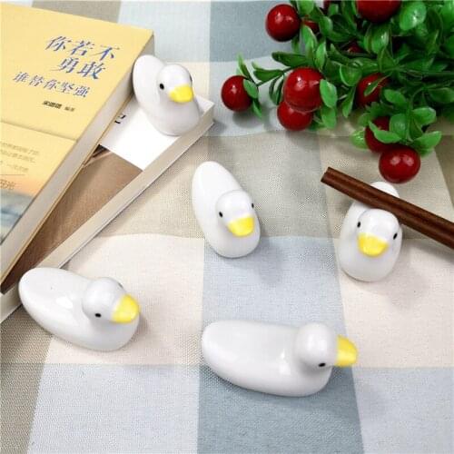 Ceramic little duck furnishing articles Japanese duck rack chopsticks home lovely ducklings chopsticks pillow pen