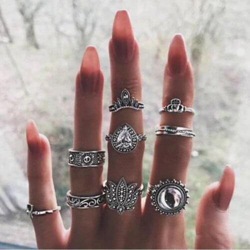 Tocona 9pcs/set Vintage Bohemia Rings Set Antique Silver Color Carving Rings for Women High Quality Charming Hollow Rings 6001