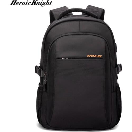 Heroic knight Large Men's Bags