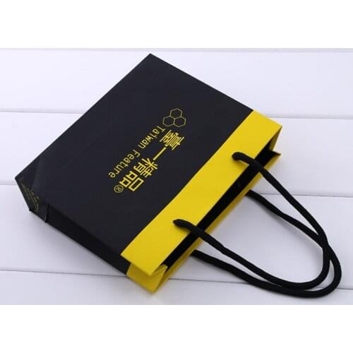 New Design Custom Personalized Printed LOGO White Cardboard Shopping Gift Black Paper Bag New Design --XP2150