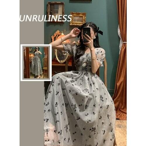 High-End Customization Summer New Arrival French Style Grey Big Size Vintage V-Neck Collar Embroidery Dress Loose Cool