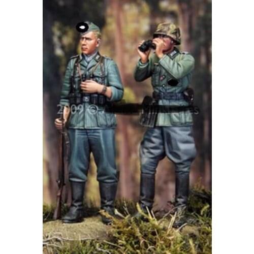 German resin soldiers of World War II Two German soldiers 1:35