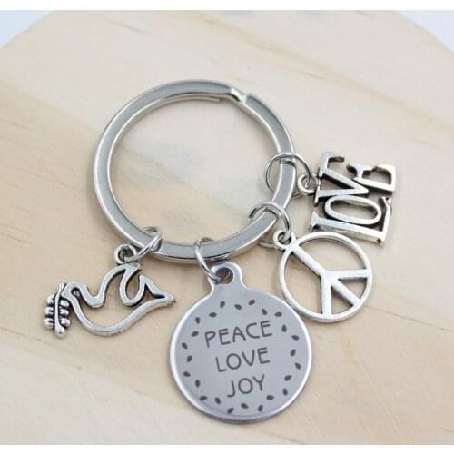 10PCS New Arrival Stainless Steel Key Ring Patriot Keychains Peace Love Joy Peace Dove Keychain Keyring Gifts Men Women Jewelry
