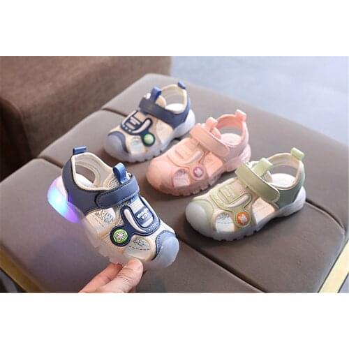 Childrens Sports Sandals 2021 Spring and Summer New Hollow Net Beach Sandalias Boys and Girls Soft Sole Casual Shoes