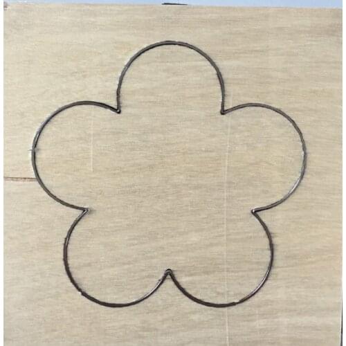 Flower shape die