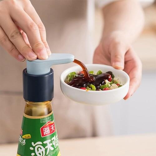 Fuel consumption squeezer kitchen seasoning bottle pressing nozzle pump head squeezing nozzle squeezer