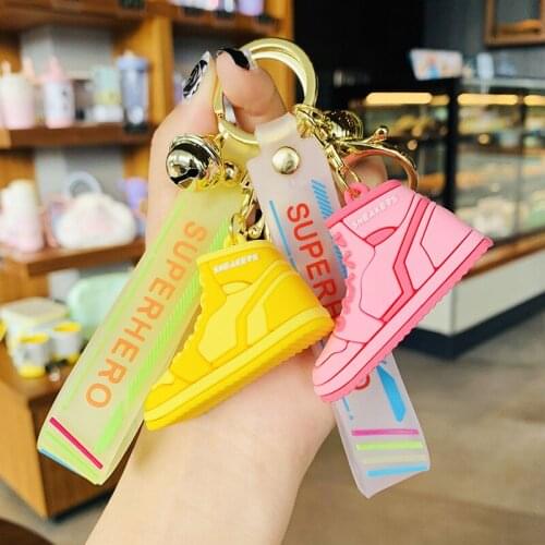 Creative 3D Mini Sneaker Superhero Sport Shoes Keychain Key Chain Women Kids Toys Rubber Trinkle Key Ring Chains Bag Charm D883