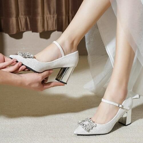 Wedding shoes women thick with 2019 new winter wedding strap bridal shoes sequins white crystal shoes with wedding dresses