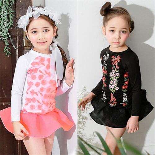 New Model Girls Two Pieces Swimwear Pink or Black Leaves Ptint Baby Swimsuit Kids Bathing Suits Chidlren Rash Guard Long Sleeve