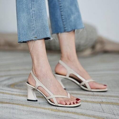 New Womens Sandals Women Shoes Fashion Clip Toe Heels Sandals Ladies Casual Buckle Dress Party High Heels Female Pumps 2021 Hot