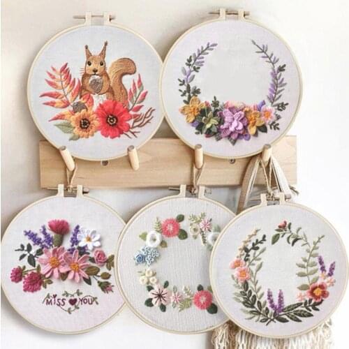 Creative European Embroidery DIY Material Package Beginner Embroidery Semi-finished Product Kit 30x30cm with Hoop