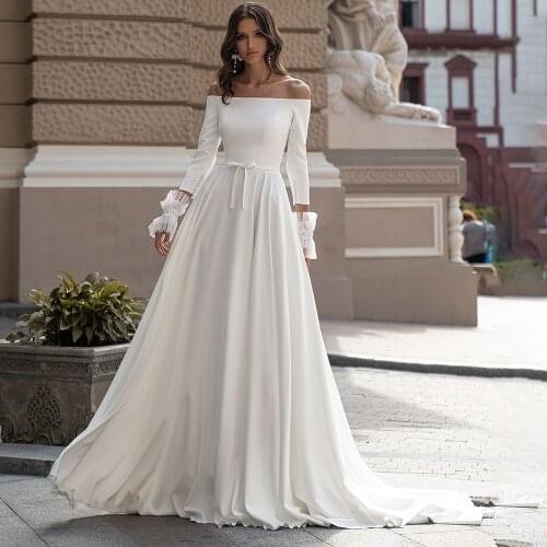 2021 Modest Simple Satin Off the Shoulder Long Sleeve Wedding Dress A Line Court Train Arabic Dubai Bridal Gowns For Women