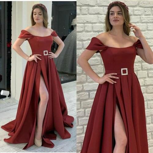 Dark Red A Line Evening Dresses Off Shoulder Satin Side Split Prom Gowns Ruffles Formal Runway Fashion Party Dress