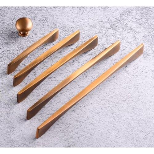 1PCS Light Luxury Zinc Alloy Yellow Bronze Cabinet Handles and Knobs Modern Simple Wardrobe Drawer Door Pulls Furniture Hardware