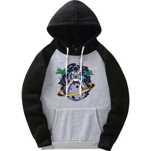 Japanese Streetwear Oversized Hoodie Men Hipster Astronaut Print Hoodies Sweatshirts Men Couple Autumn Winter Fleece Pullover